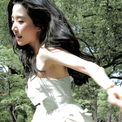 泡沫欢腾的香槟美酒